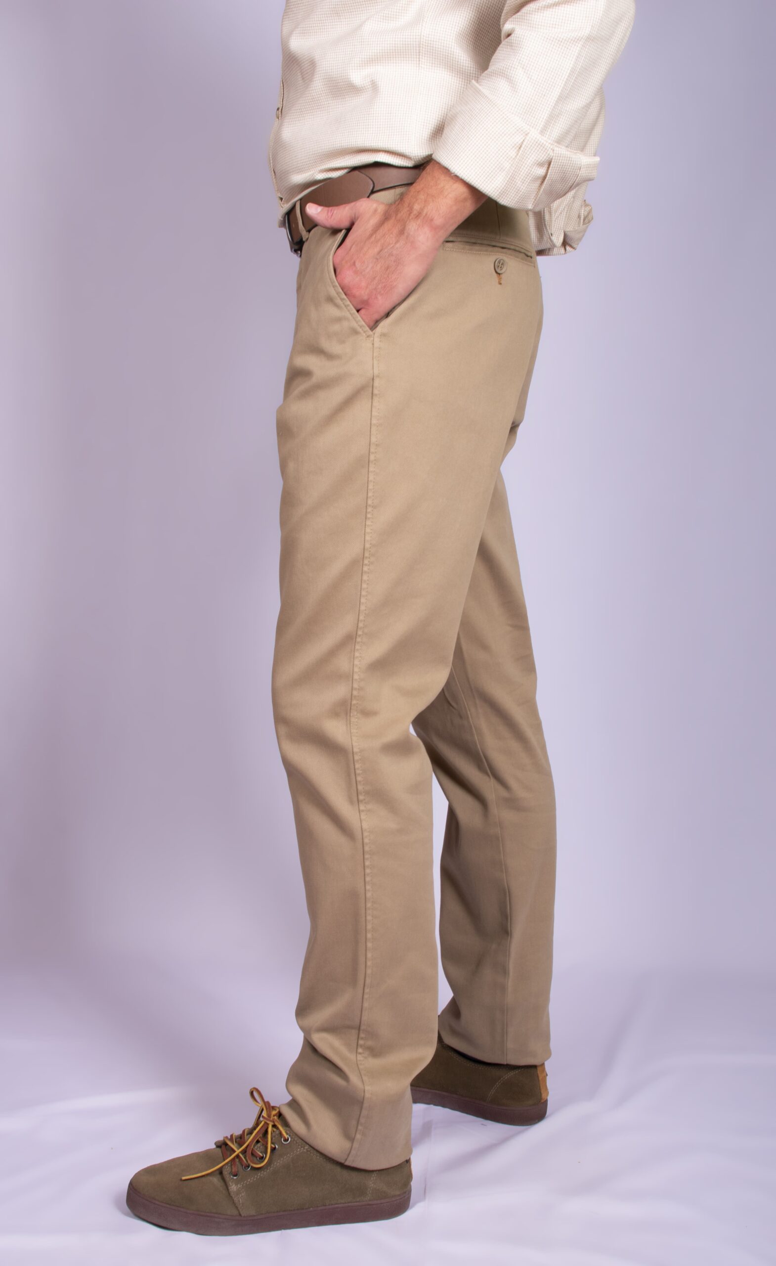 Pantalón chino camel Jaén - Imagen 2