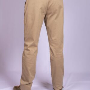 Pantalón chino camel Jaén