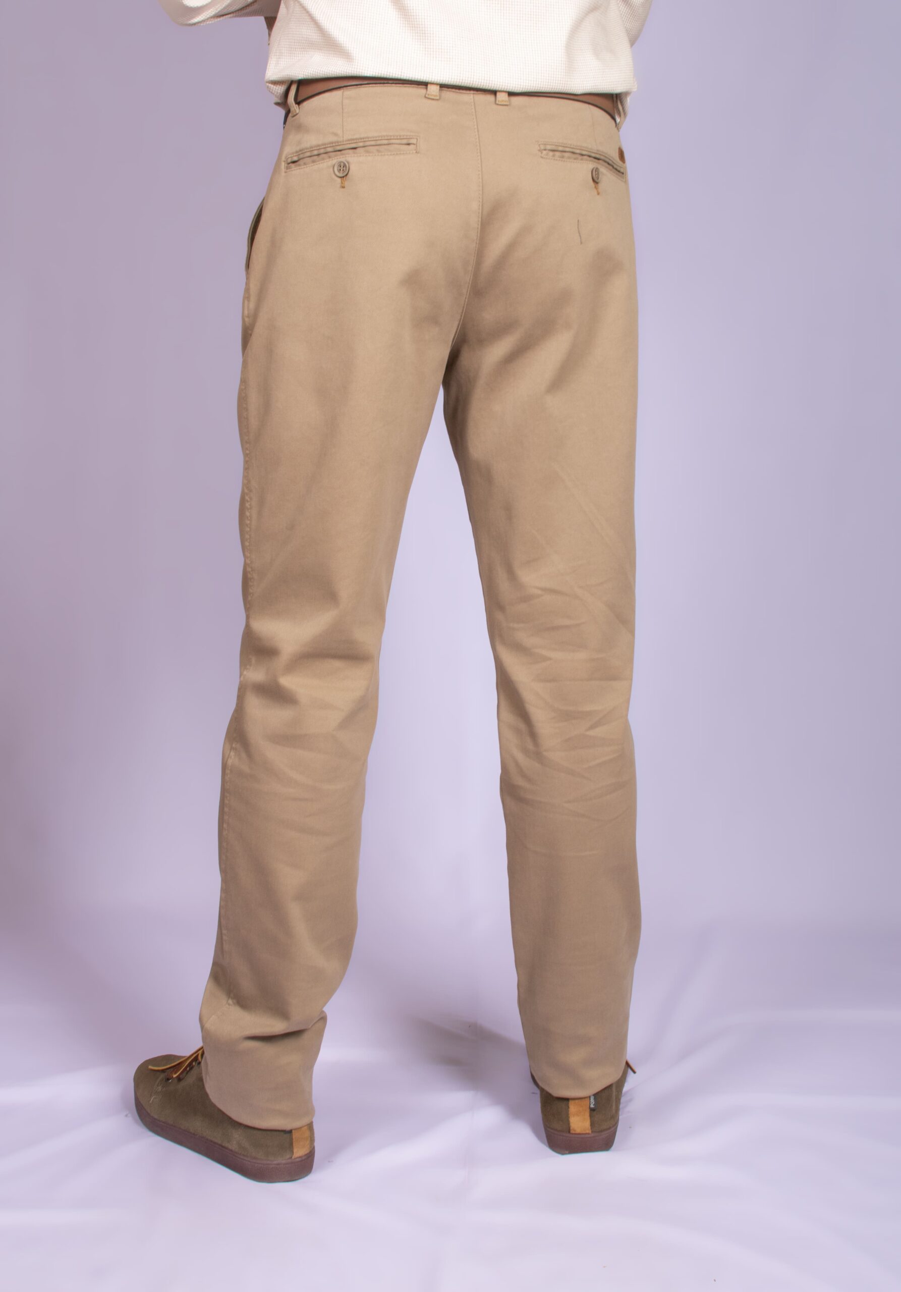 Pantalón chino camel Jaén